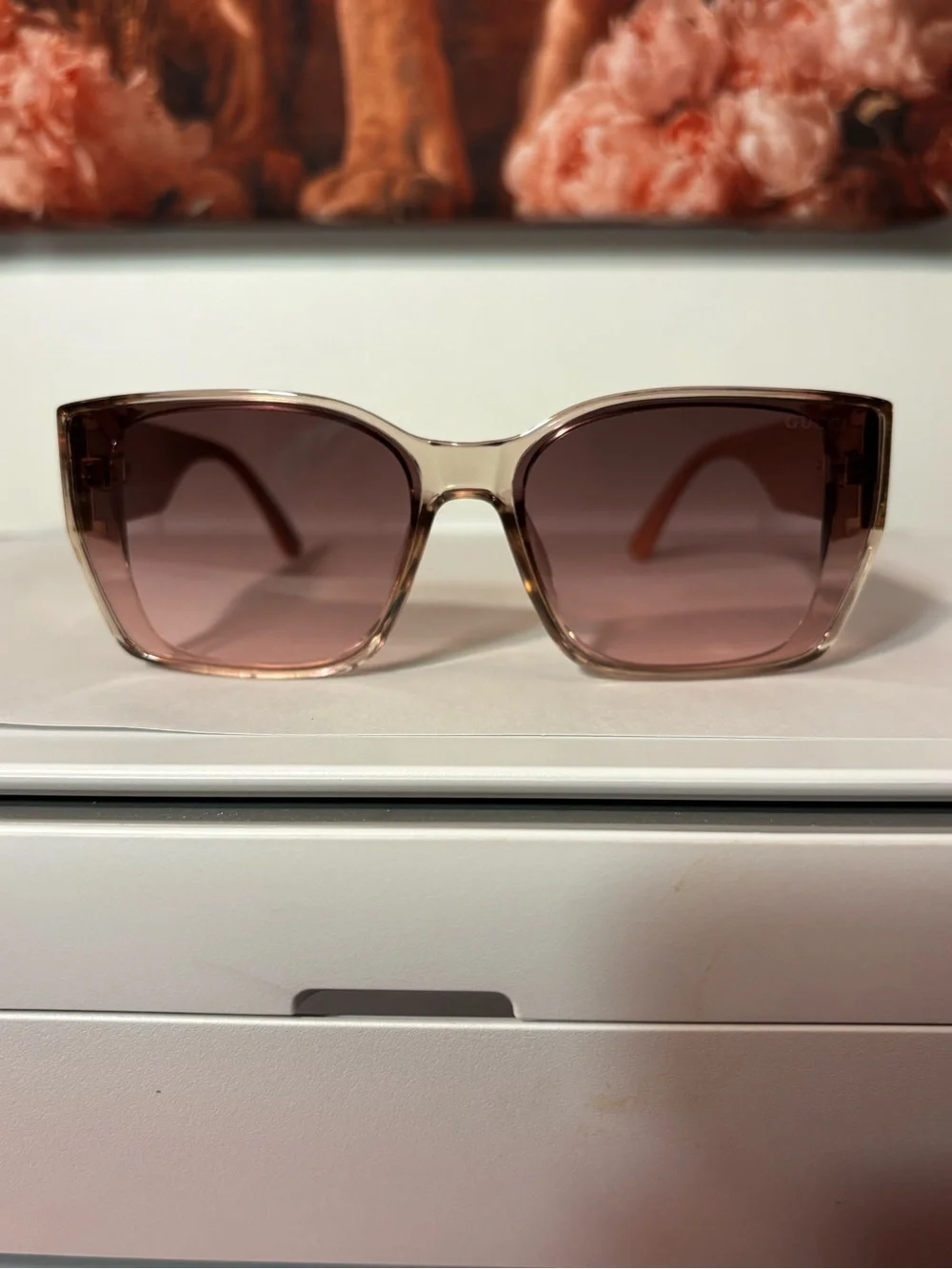 Woman’s Fashion peachy,pink Logo Accent Sunglasses